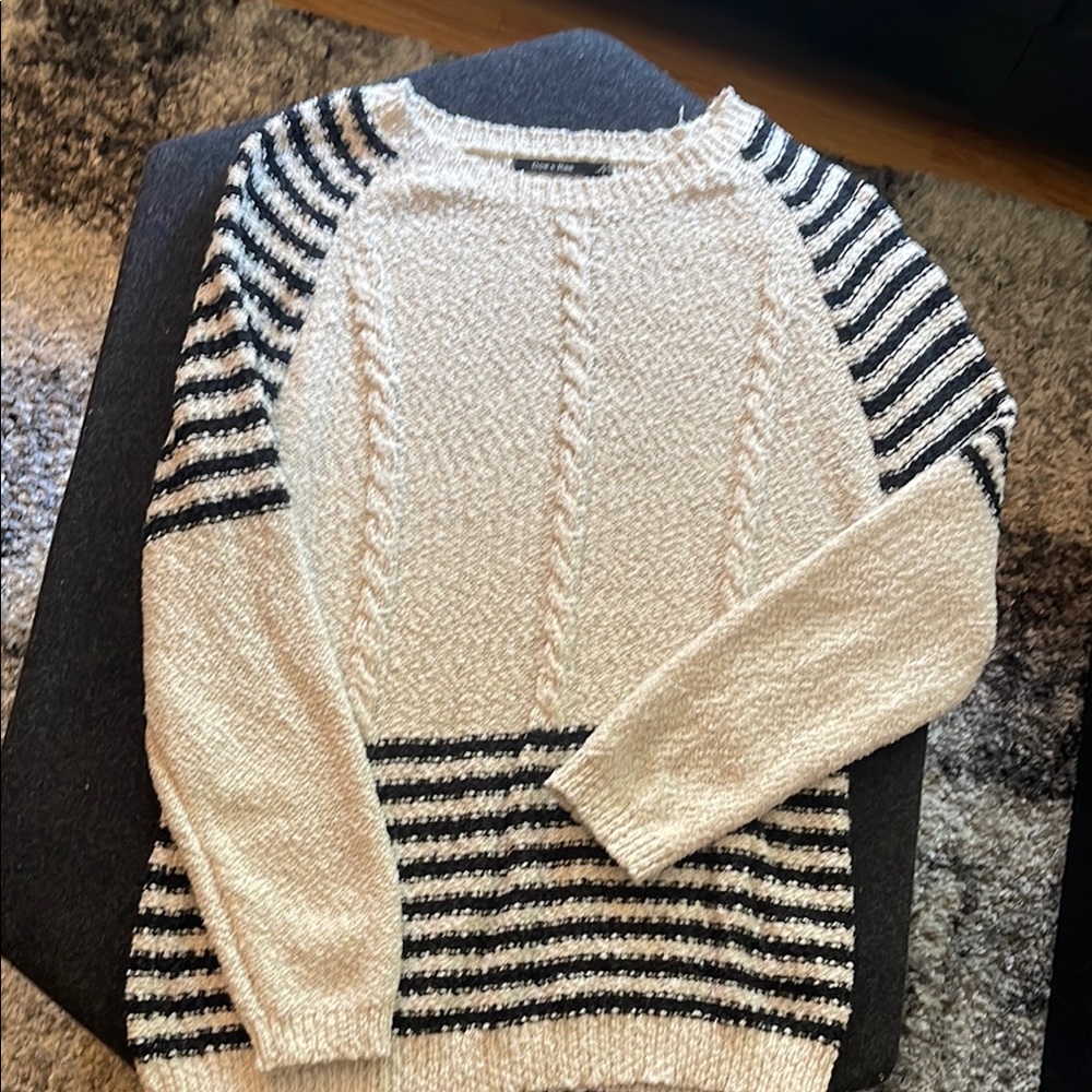 Doe & Rae Black and White Crew Neck Sweater with Cable Knit Design